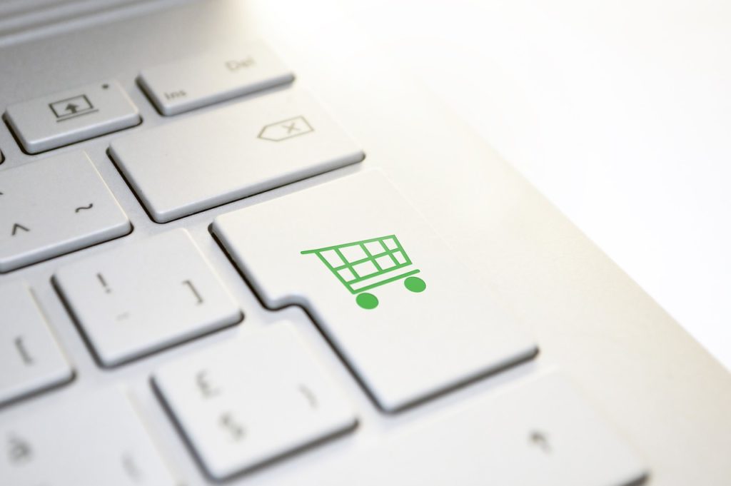 L'e-commerce-del-futuro-tra-experience-e-realtà-virtuale-intersoft-news