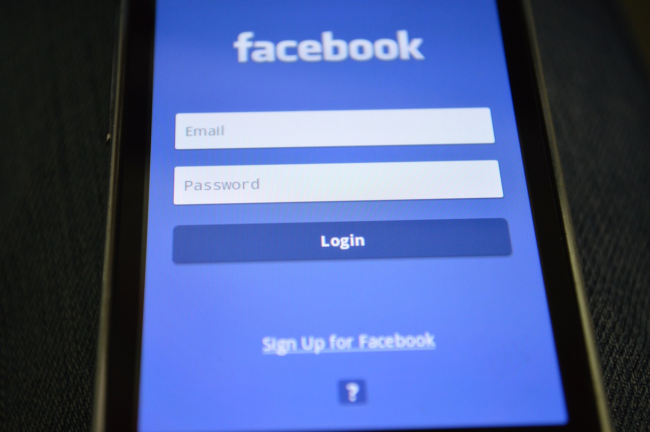 facebook-login-come-sapere-a-quali-siti-si-è-iscritti-intersoft-modena